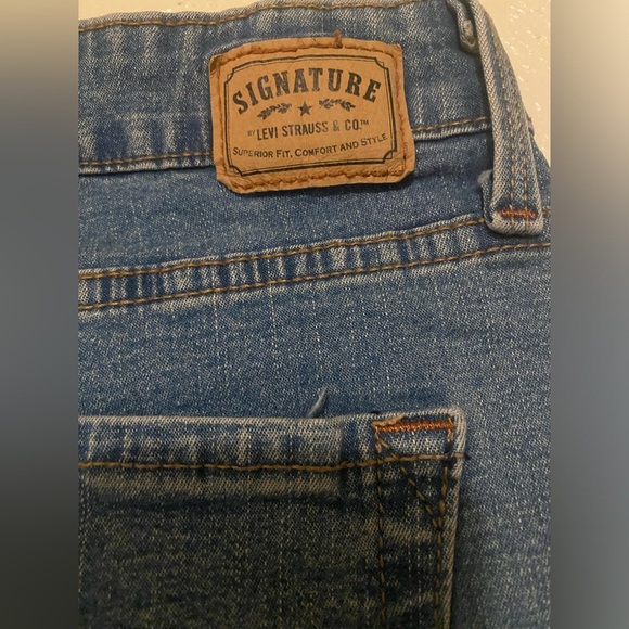 Signature by Levi Strauss & Co. Mid rise Bootcut - Picture 3 of 5